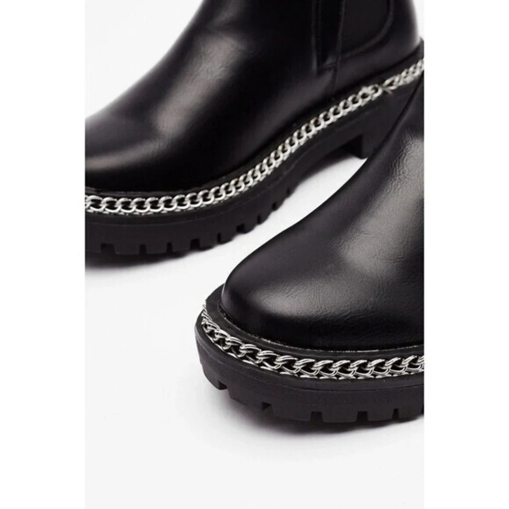 ASOS Chunky Chelsea Boots Womens 7 Black Truffle‎ Collection Faux Leather Chain